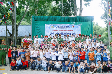 <a href="/tin-tuc-su-kien/tin-hoat-dong" title="Tin hoạt động" rel="dofollow">Tin hoạt động</a>