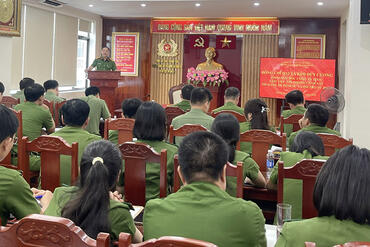 <a href="/tin-tuc-su-kien/tin-hoat-dong" title="Tin hoạt động" rel="dofollow">Tin hoạt động</a>