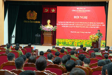 <a href="/tin-tuc-su-kien/tin-hoat-dong" title="Tin hoạt động" rel="dofollow">Tin hoạt động</a>
