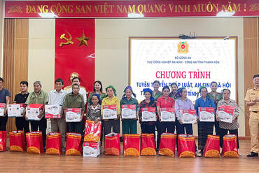 <a href="/tin-tuc-su-kien/tin-hoat-dong" title="Tin hoạt động" rel="dofollow">Tin hoạt động</a>