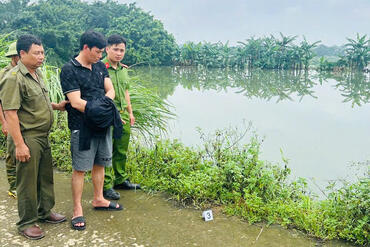 <a href="/tin-tuc-su-kien/tin-an-ninh-trat-tu" title="Tin An ninh trật tự" rel="dofollow">Tin An ninh trật tự</a>
