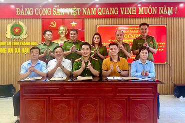 <a href="/tin-tuc-su-kien/tin-hoat-dong" title="Tin hoạt động" rel="dofollow">Tin hoạt động</a>
