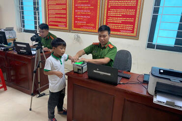 <a href="/tin-tuc-su-kien/tin-hoat-dong" title="Tin hoạt động" rel="dofollow">Tin hoạt động</a>