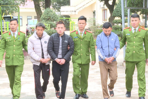 Điều tra xuyên Tết để bắt giữ thủ phạm thuê người tạt axit tình nhân