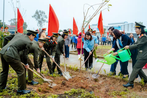 Tổ chức tết trồng cây và ra quân Tháng Thanh niên năm 2024