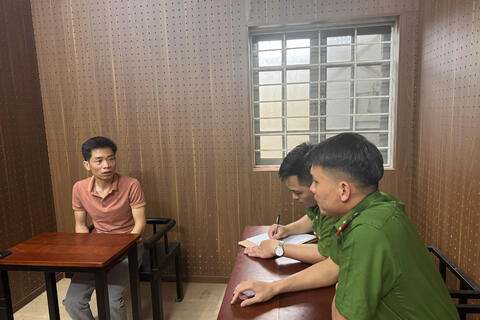 Bắt tạm giam 3 đối tượng lừa đảo chiếm đoạt tài sản  bằng thủ đoạn “chạy án”