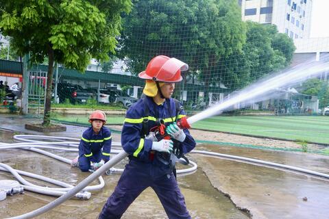 Kiểm tra huấn luyện nghiệp vụ chữa cháy và cứu nạn, cứu hộ