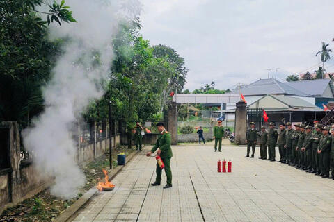 Công an xã Xuân Chinh triển khai phương án bảo đảm ANTT phục vụ ngày bầu cử