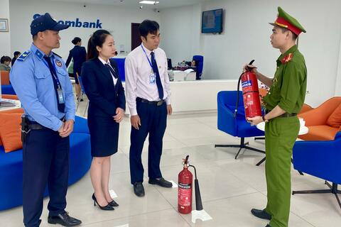 Thanh Hóa đẩy mạnh lắp đặt hệ thống truyền tin báo cháy tự động