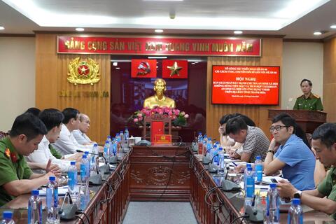 Thanh Hóa: Tổ chức hội nghị trực tuyến bàn giải pháp thúc đẩy chi trả an sinh xã hội không dùng tiền mặt
