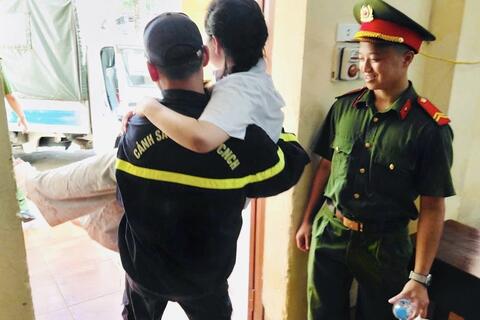 Tuổi trẻ Phòng Cảnh sát PCCC và CNCH xung kích trong các hoạt động tình nguyện “Tiếp sức mùa thi”