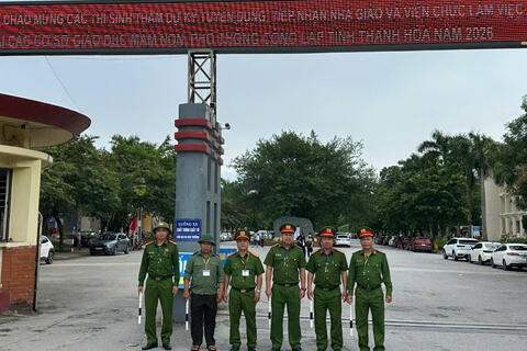 Công an phường Hạc Thành bảo đảm an ninh, an toàn kỳ thi tuyển dụng, tiếp nhận viên chức ngành Giáo dục năm 2026