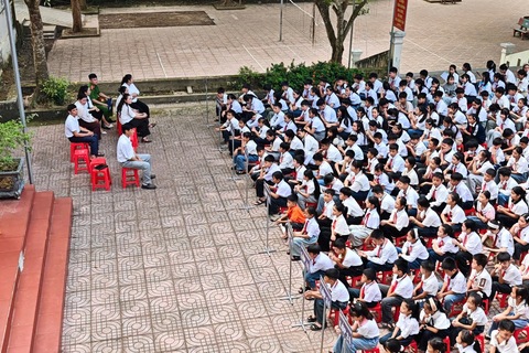 Công an xã Phú Lệ tuyên truyền, nâng cao ý thức chấp hành pháp luật cho học sinh