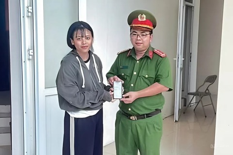 <a href="/tin-tuc-su-kien" title="Tin tức sự kiện" rel="dofollow">Tin tức sự kiện</a>