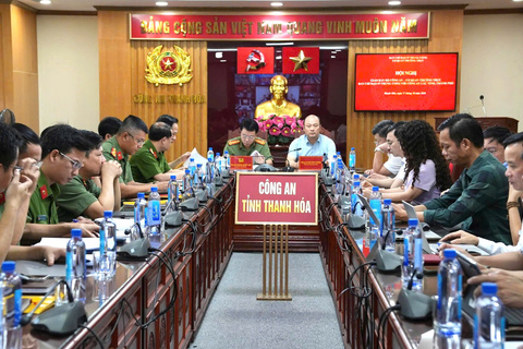 <a href="/tin-tuc-su-kien" title="Tin tức sự kiện" rel="dofollow">Tin tức sự kiện</a>