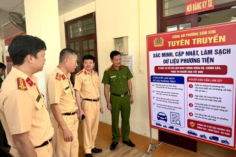<a href="/tin-tuc-su-kien" title="Tin tức sự kiện" rel="dofollow">Tin tức sự kiện</a>