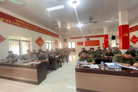 Khảo sát, đánh giá kết quả 01 năm triển khai lực lượng tham gia bảo vệ  an ninh, trật tự ở cơ sở tại phường Phú Sơn, thành phố Thanh Hóa