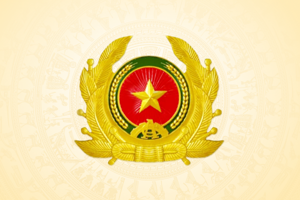 Công an xã Hoằng Hóa lan tỏa yêu thương, tiếp sức đến trường cho học sinh có hoàn cảnh khó khăn