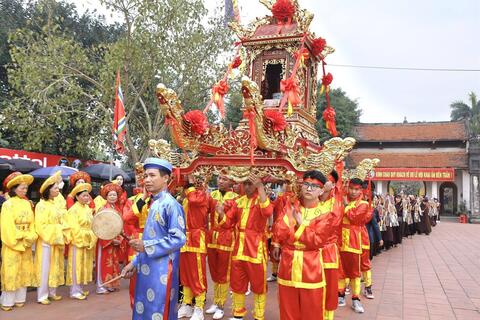 Đôi điều suy nghĩ về tự do tín ngưỡng, tôn giáo ở Việt Nam từ góc nhìn của việc tổ chức hoạt động lễ hội văn hóa, tâm linh