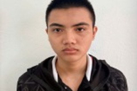 Mâu thuẫn khi chơi game, thiếu niên dùng kéo đâm bạn thương tích