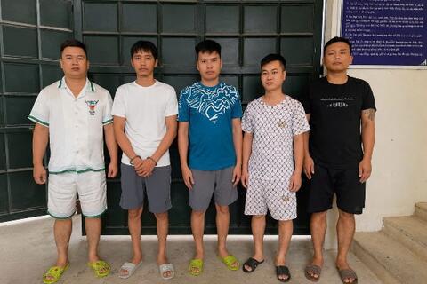 Thanh Hóa: Bắt giữ nhóm đối tượng giả danh quân đội, trường học gọi điện lừa đảo nhờ mua bàn ghế, giường tầng để chiếm đoạt tài sản