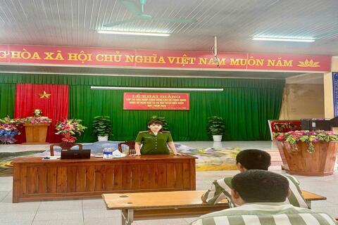 Công an tỉnh Thanh Hóa tổ chức tuyên truyền, phổ biến pháp luật và làm căn cước cho phạm nhân trong diện xét đặc xá năm 2025