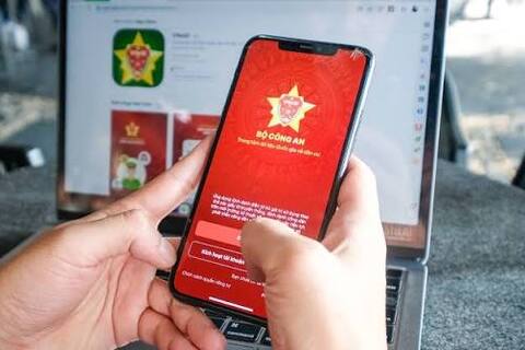 Người dân có thể phản ánh, tố giác tin giả qua ứng dụng VNeID