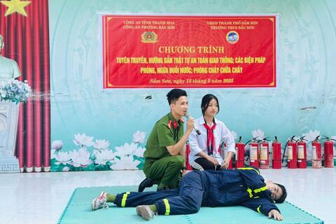 Tuyên truyền PCCC, phòng chống đuối nước, an toàn giao thông tại trường THCS Bắc Sơn