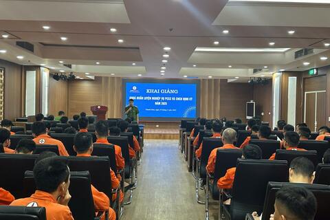 Huấn luyện nghiệp vụ phòng cháy, chữa cháy và cứu nạn, cứu hộ tại Nhà máy Nhiệt điện Nghi Sơn
