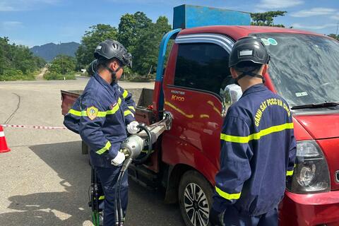 Tổ chức thực tập phương án cứu nạn, cứu hộ tai nạn giao thông tại xã Ngọc Lặc