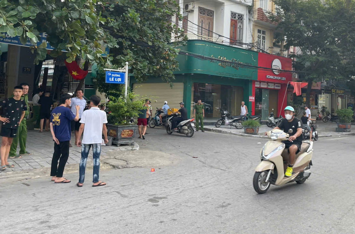 Bắt nhóm thanh, thiếu niên gây rồi trật tự công cộng lúc nửa đêm