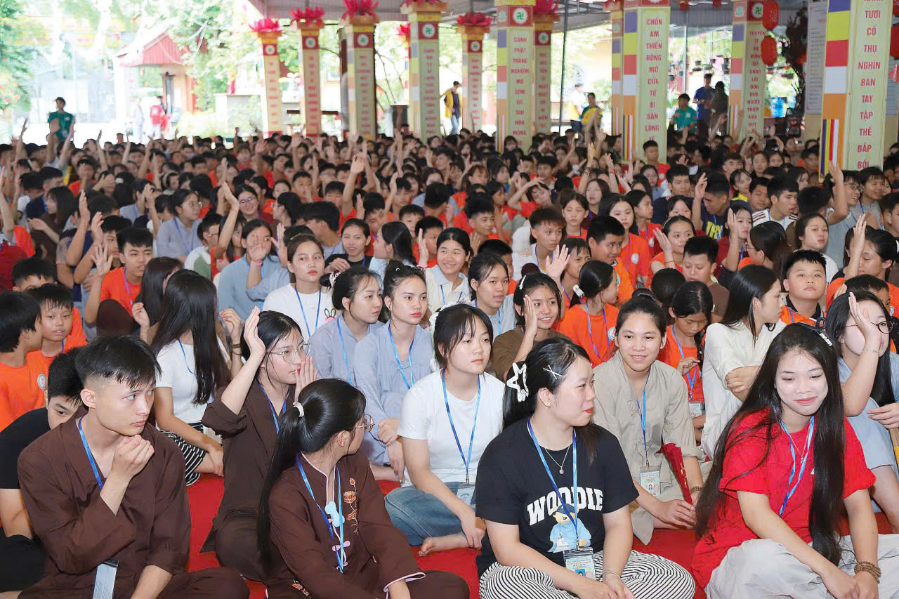 Buổi tuyên truyền thu hút đông đảo thanh thiếu niên tham gia